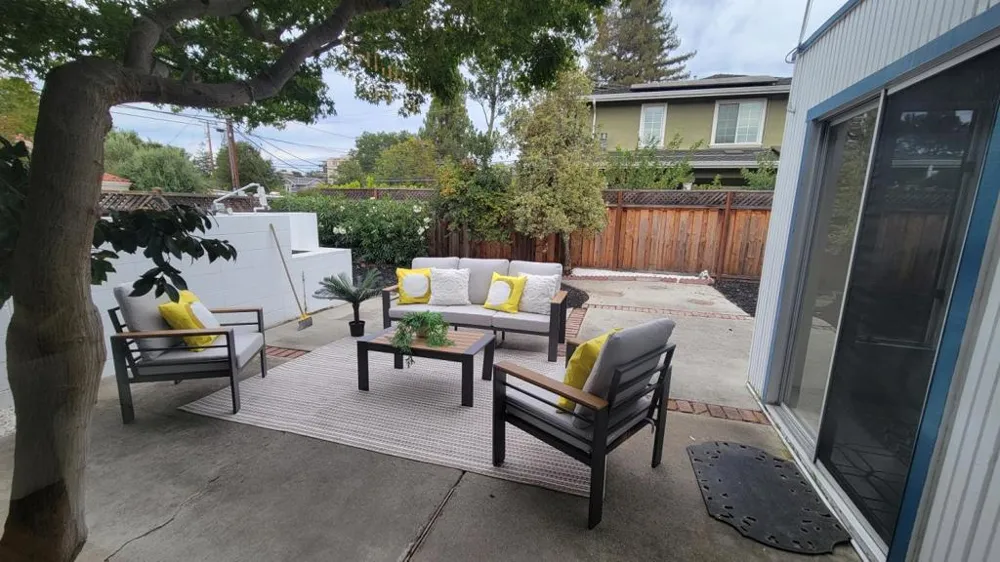 4154 Amaranta Court Palo Alto, CA 94306