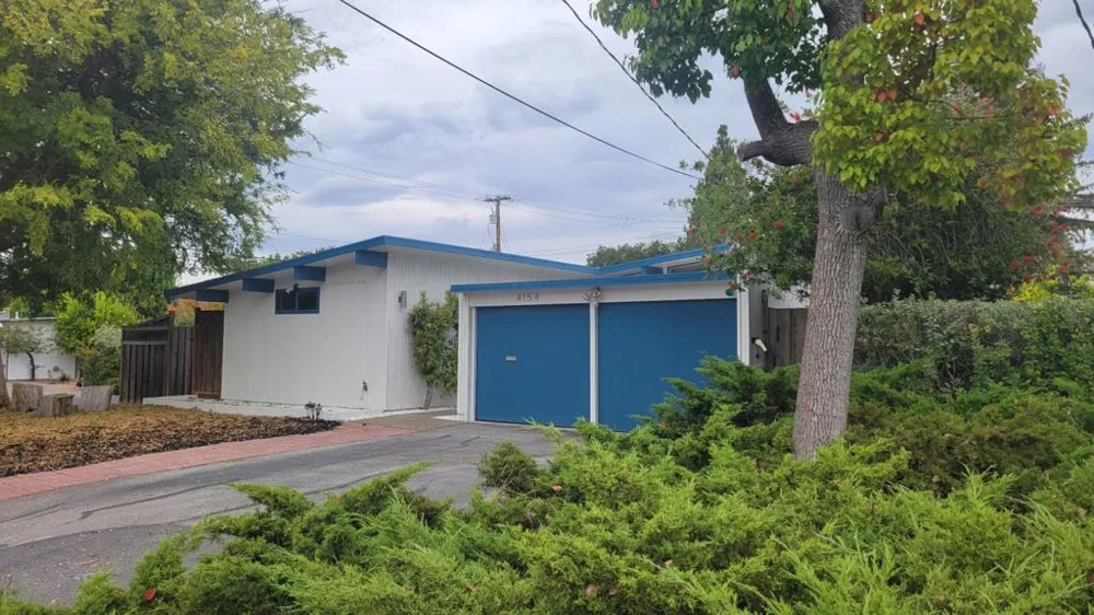 4154 Amaranta Court Palo Alto, CA 94306