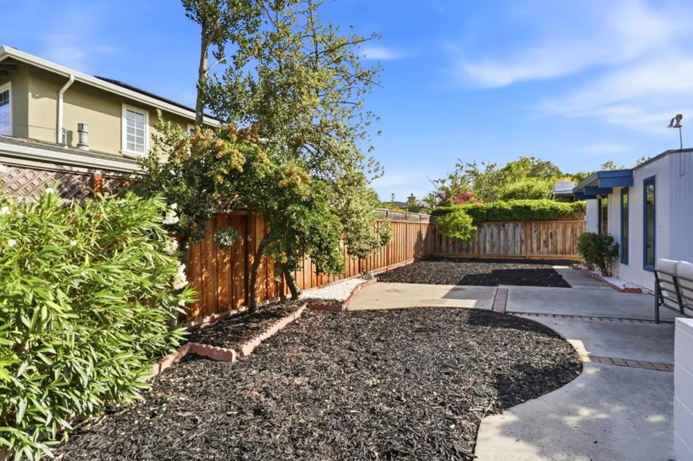 4154 Amaranta Court Palo Alto, CA 94306