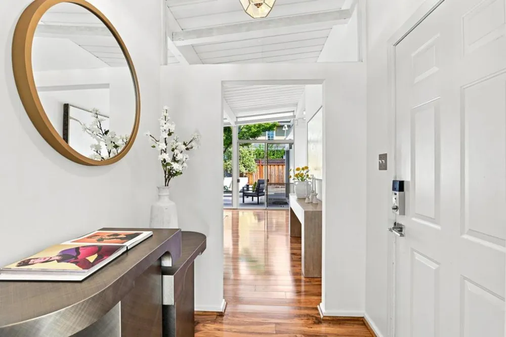 4154 Amaranta Court Palo Alto, CA 94306