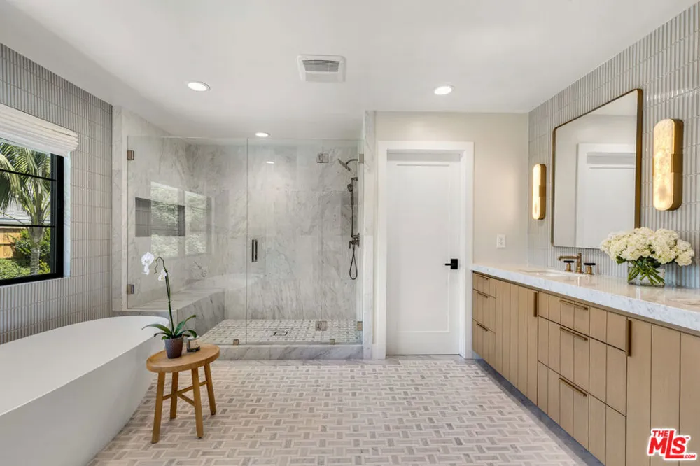 912 Aleppo Street Newport Beach, CA 92660