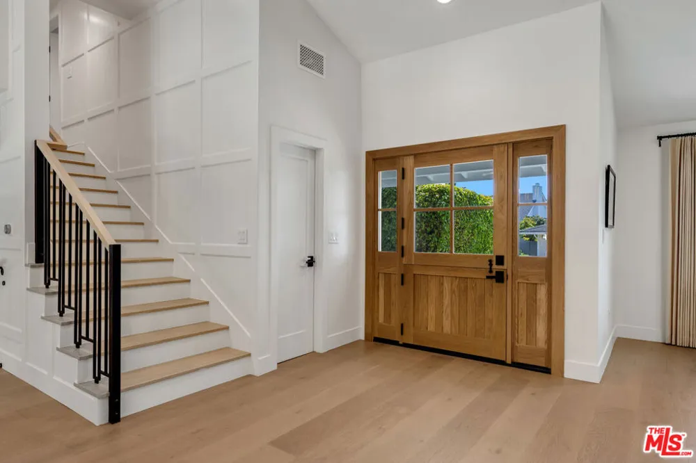 912 Aleppo Street Newport Beach, CA 92660