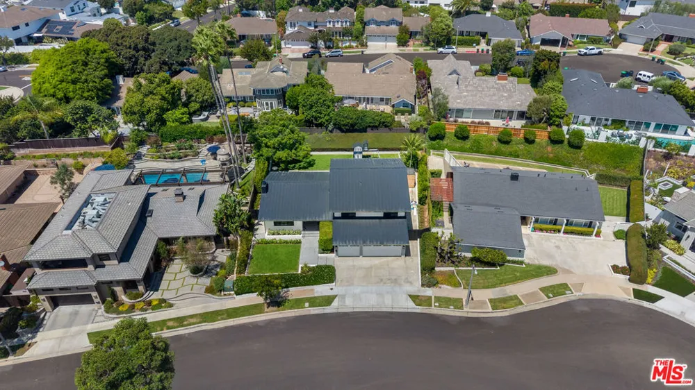 912 Aleppo Street Newport Beach, CA 92660