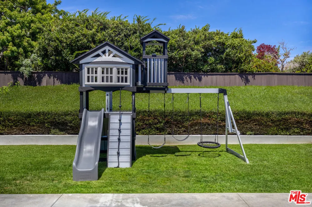 912 Aleppo Street Newport Beach, CA 92660