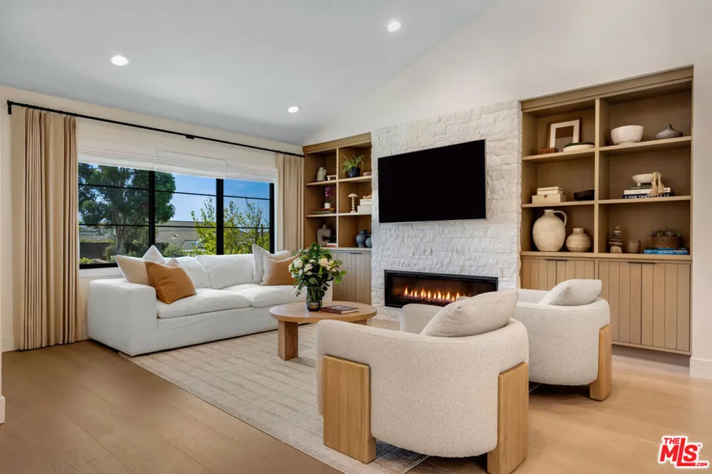912 Aleppo Street Newport Beach, CA 92660