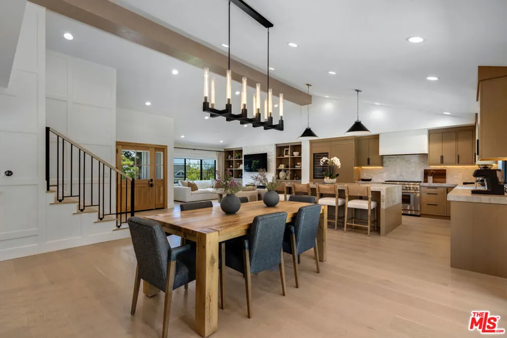 912 Aleppo Street Newport Beach, CA 92660