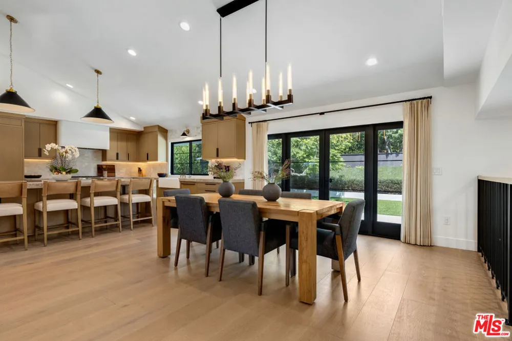 912 Aleppo Street Newport Beach, CA 92660