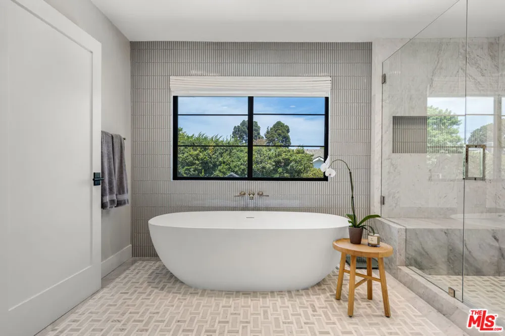 912 Aleppo Street Newport Beach, CA 92660