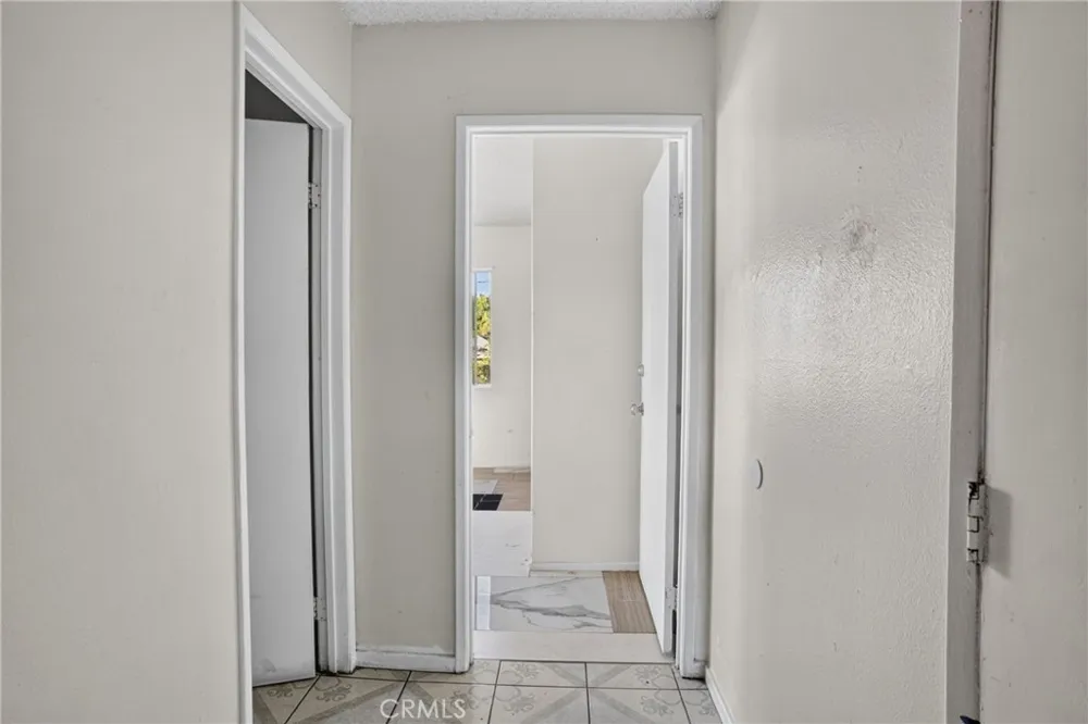 13303 Pierce Pacoima, CA 91331