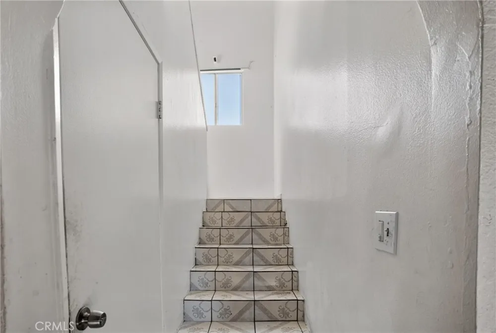13303 Pierce Pacoima, CA 91331