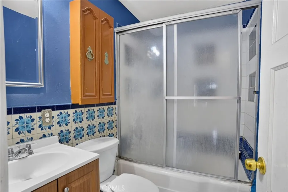 13303 Pierce Pacoima, CA 91331