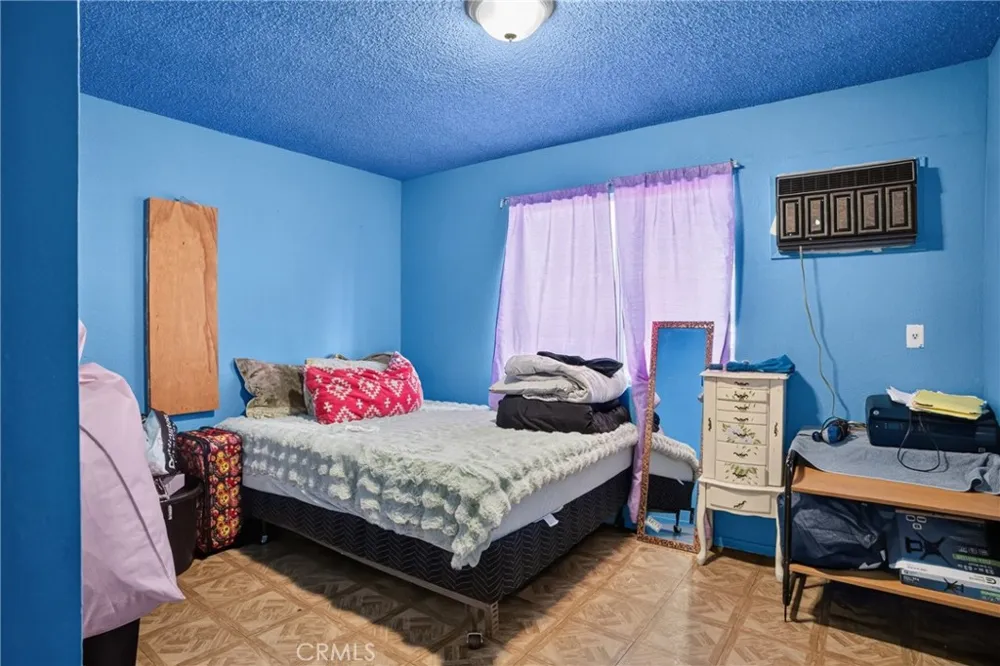 13303 Pierce Pacoima, CA 91331
