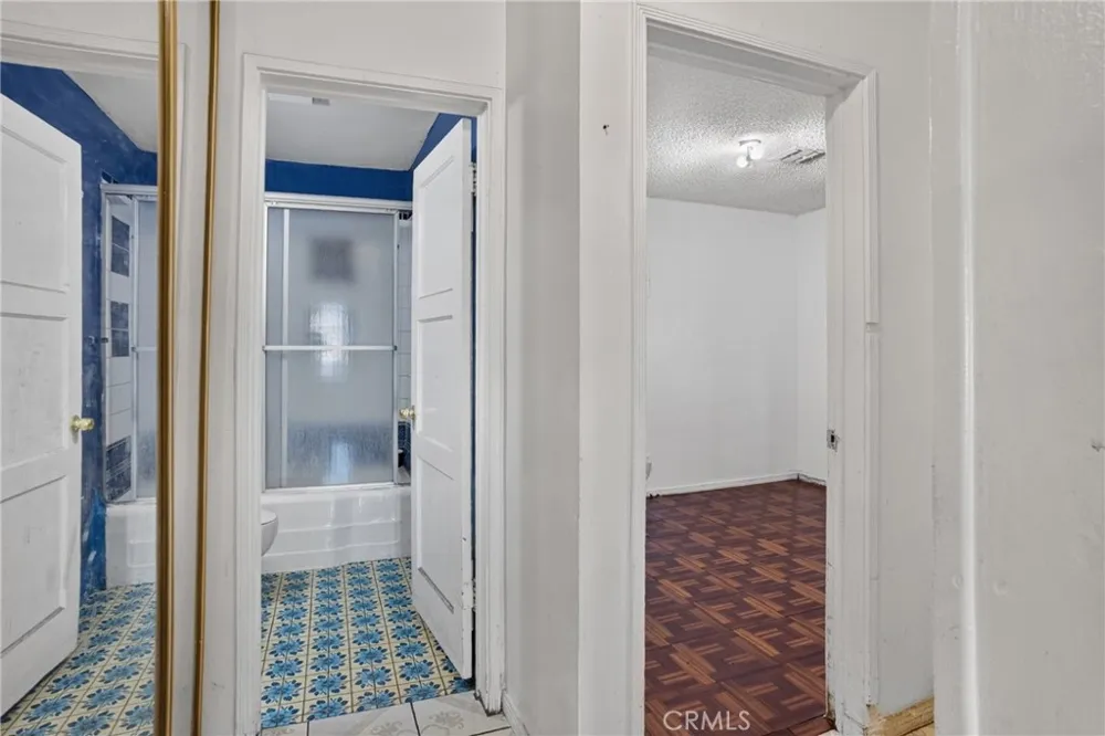 13303 Pierce Pacoima, CA 91331