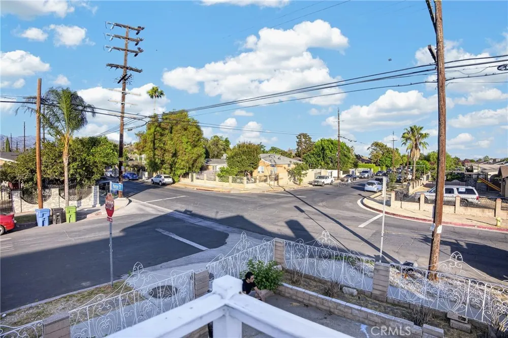 13303 Pierce Pacoima, CA 91331