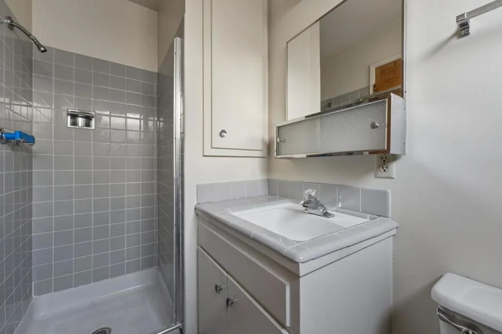 1264 Matterhorn Drive San Jose, CA 95132