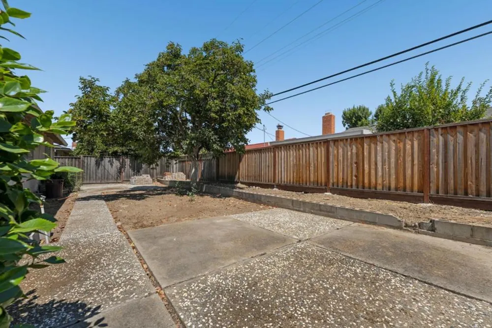 1264 Matterhorn Drive San Jose, CA 95132