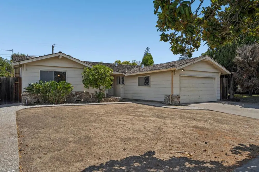 1264 Matterhorn Drive San Jose, CA 95132