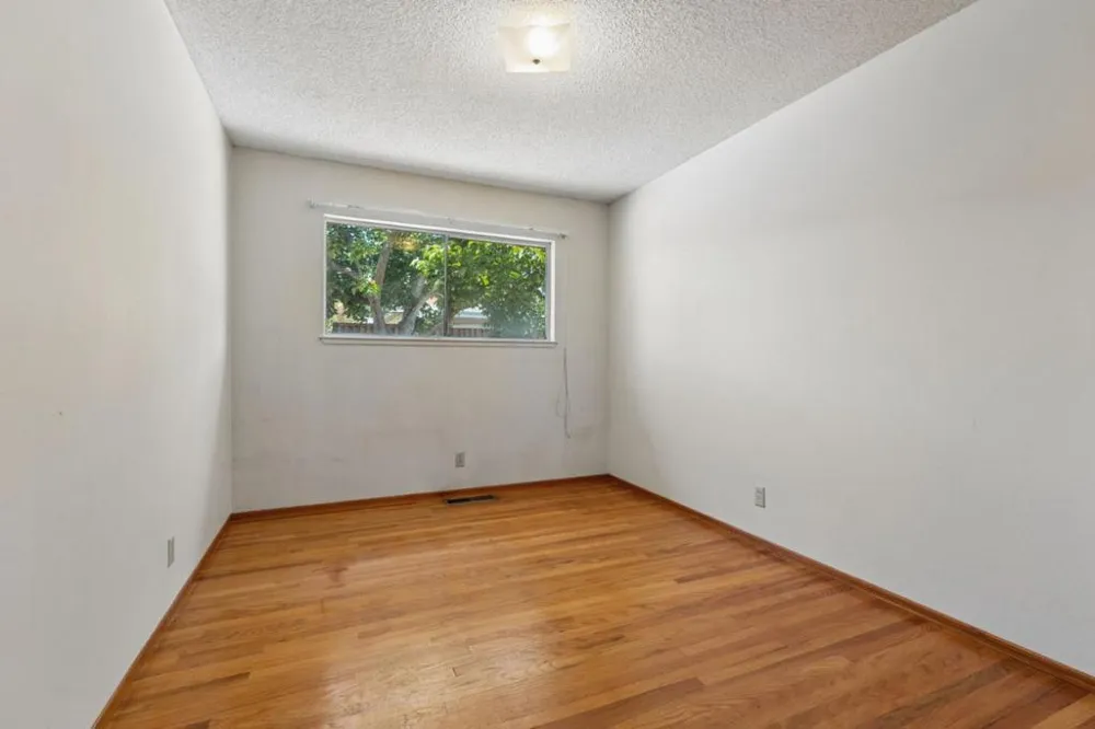 1264 Matterhorn Drive San Jose, CA 95132