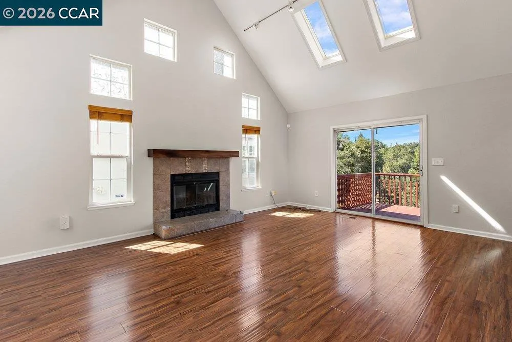 1160 Arlington Way Martinez, CA 94553