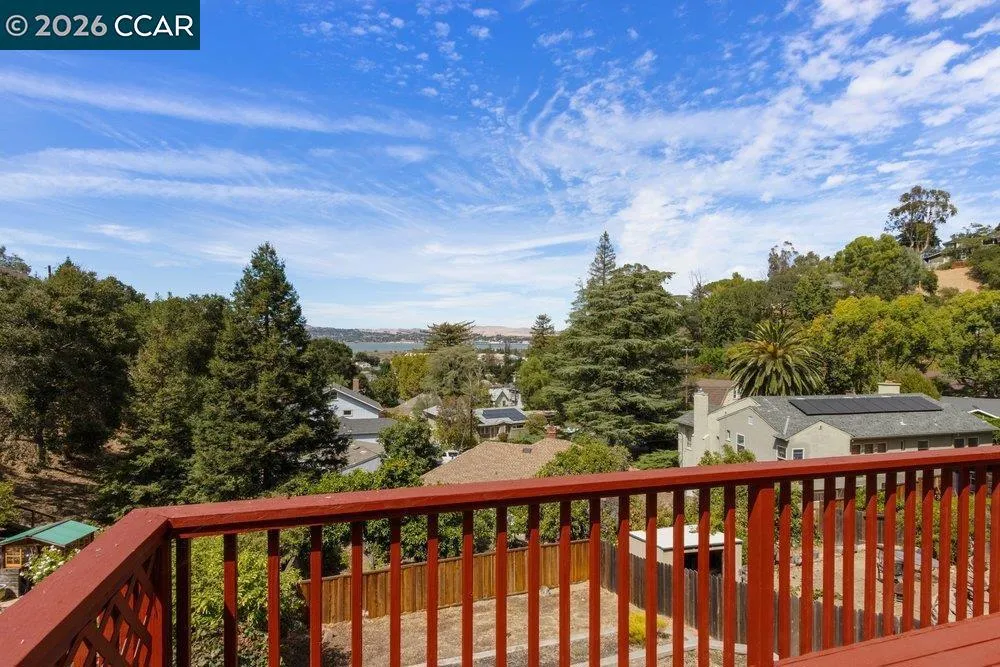 1160 Arlington Way Martinez, CA 94553
