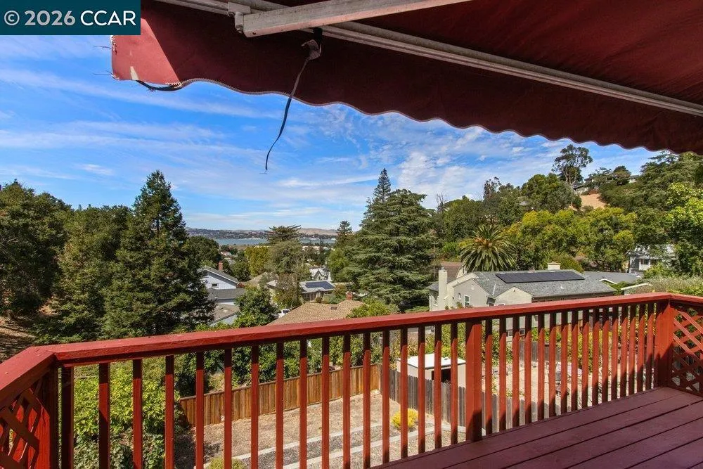 1160 Arlington Way Martinez, CA 94553