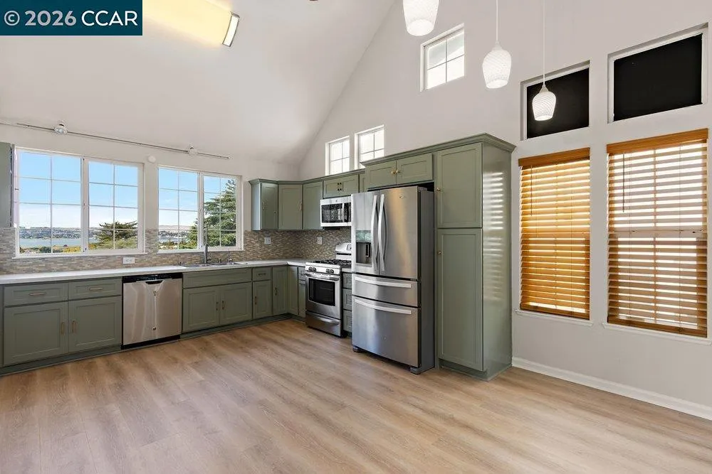 1160 Arlington Way Martinez, CA 94553