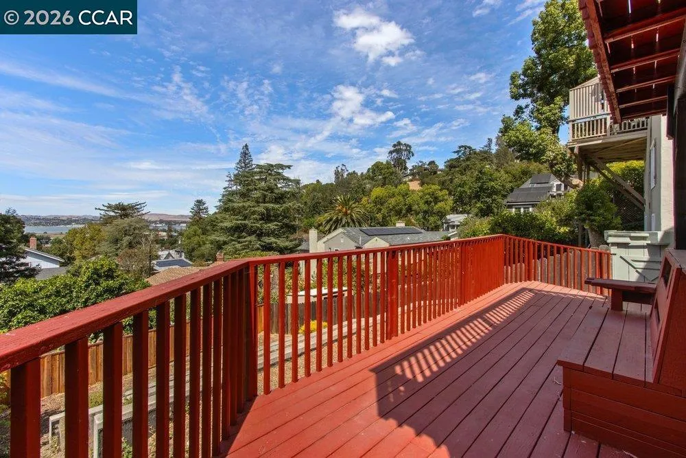 1160 Arlington Way Martinez, CA 94553