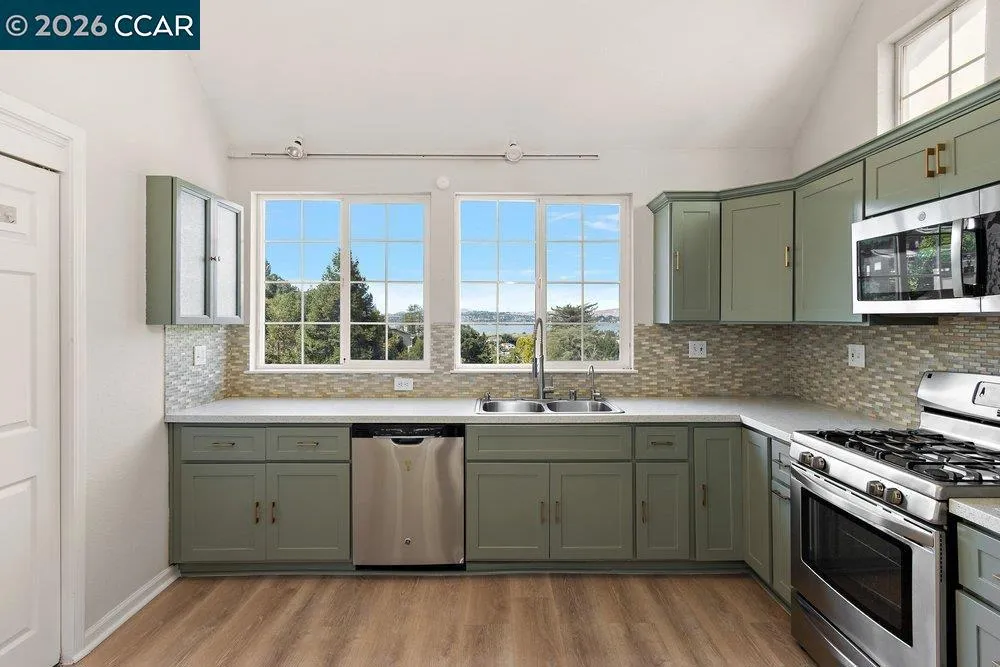 1160 Arlington Way Martinez, CA 94553