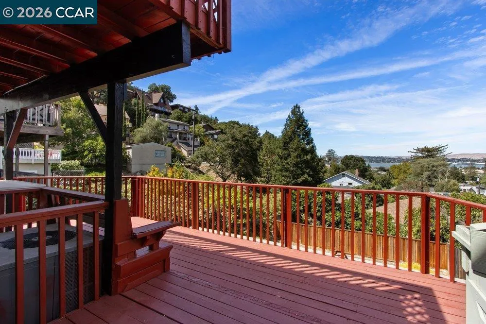 1160 Arlington Way Martinez, CA 94553
