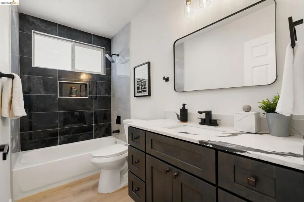 2134 62Nd Ave G Oakland, CA 94621