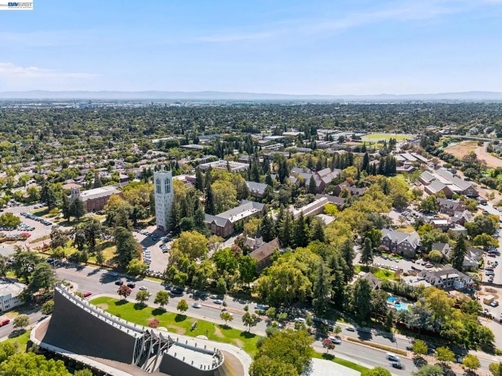 2351 W Euclid Ave Stockton, CA 95204