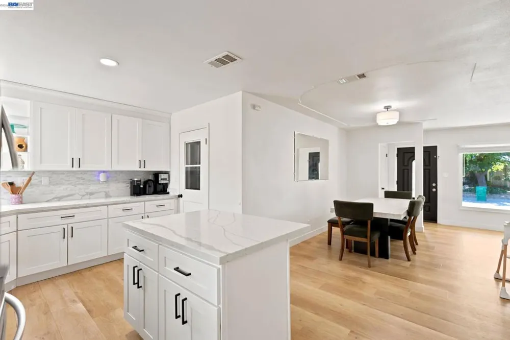2351 W Euclid Ave Stockton, CA 95204