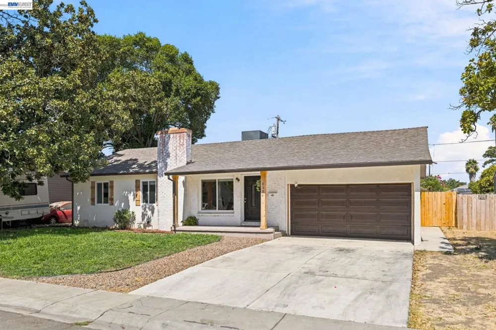 2351 W Euclid Ave Stockton, CA 95204