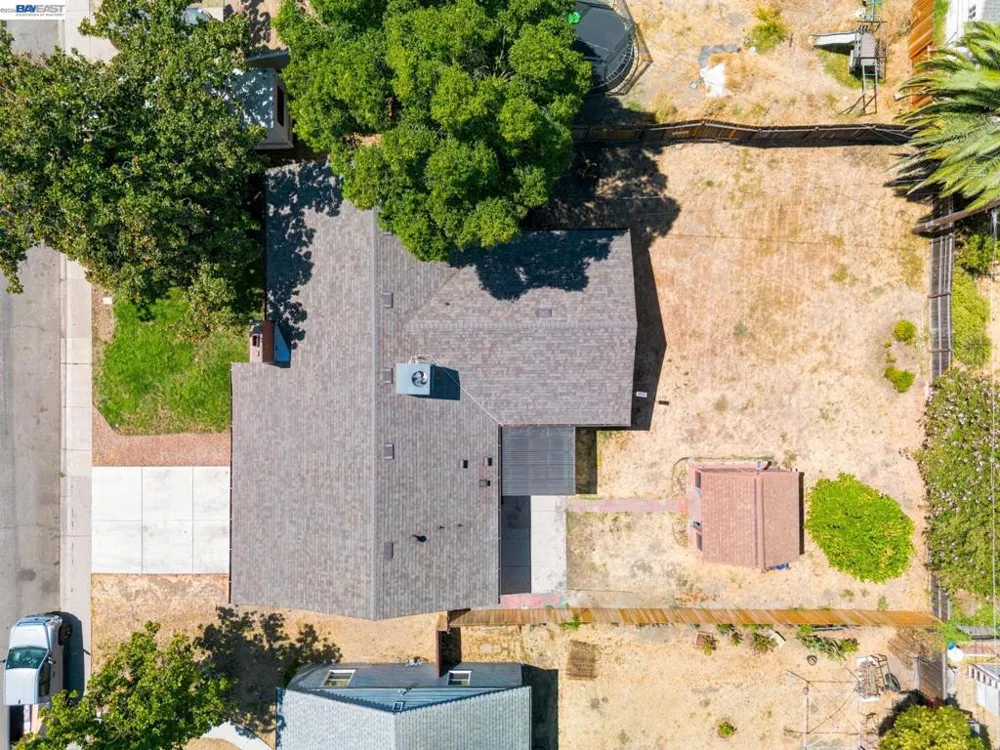 2351 W Euclid Ave Stockton, CA 95204