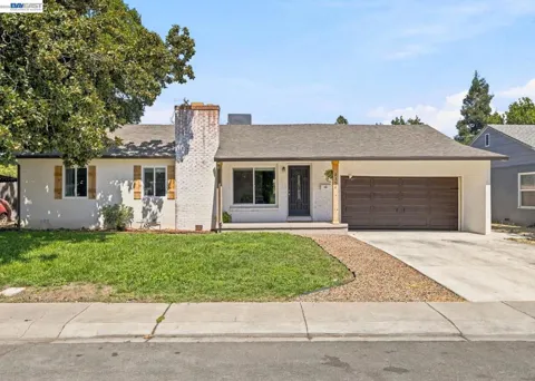 2351 W Euclid Ave