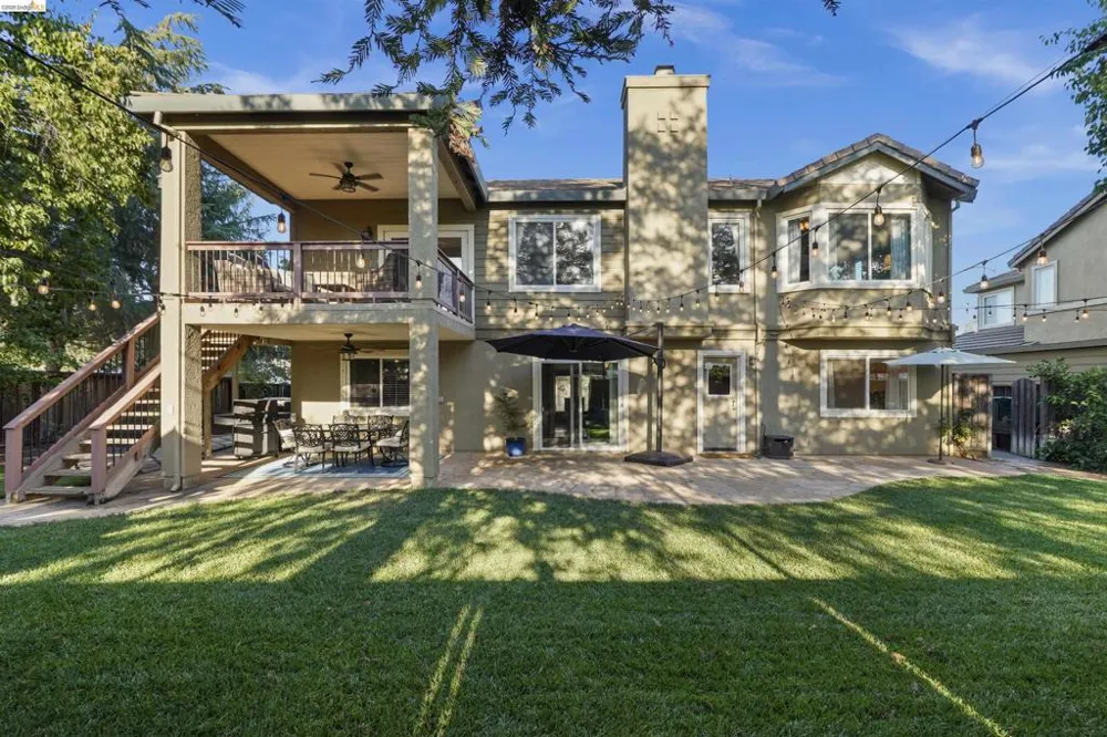 1049 Meadowgate Way Brentwood, CA 94513