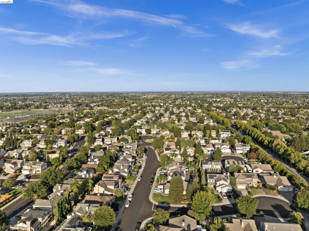 1049 Meadowgate Way Brentwood, CA 94513
