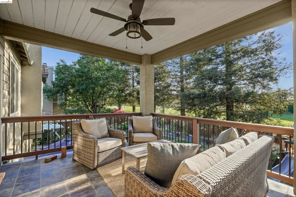 1049 Meadowgate Way Brentwood, CA 94513