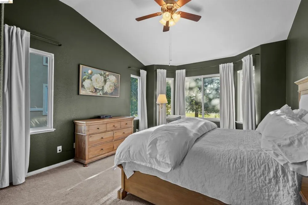 1049 Meadowgate Way Brentwood, CA 94513