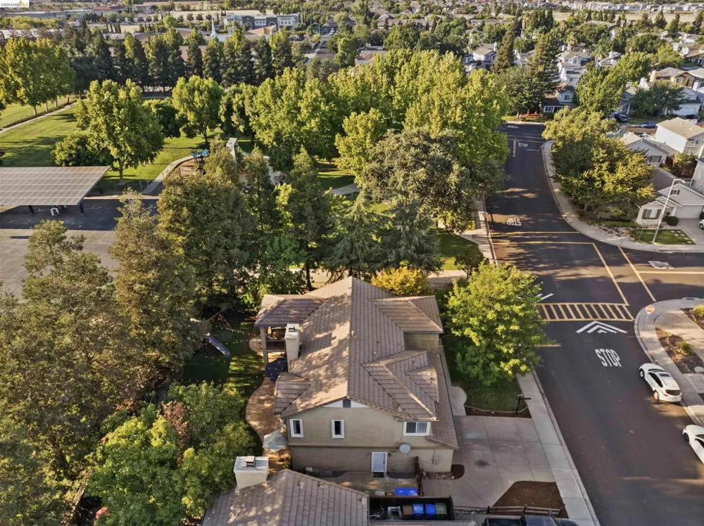 1049 Meadowgate Way Brentwood, CA 94513