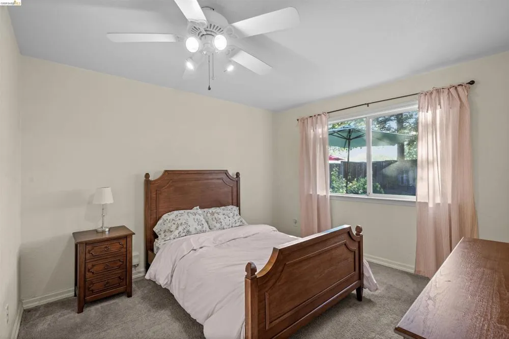 1049 Meadowgate Way Brentwood, CA 94513