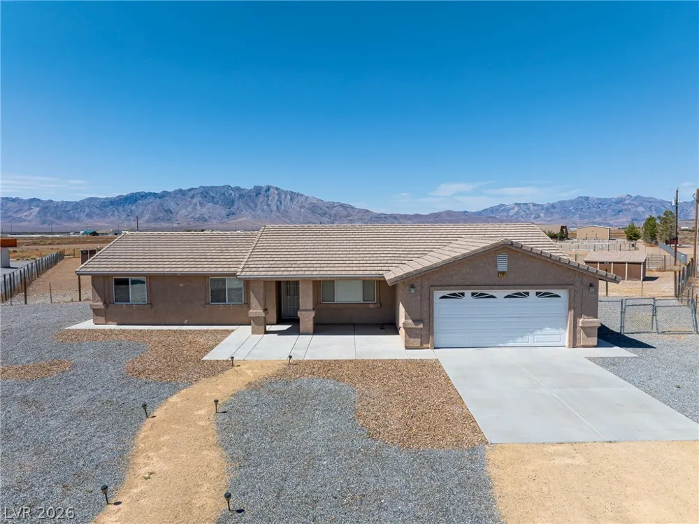 2121 W Labrador Court Pahrump, NV 89048