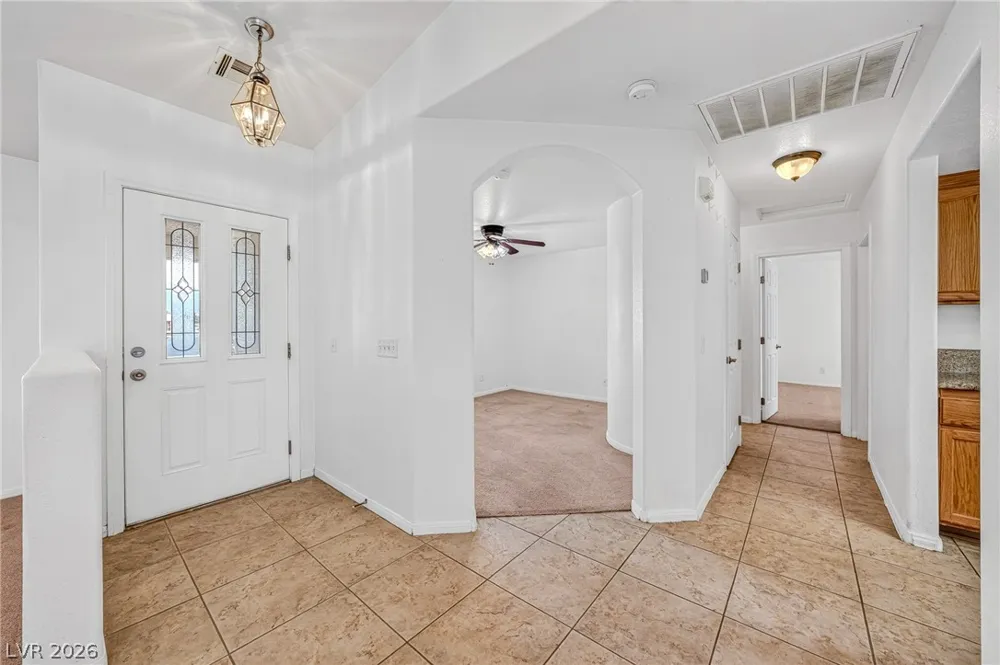 2121 W Labrador Court Pahrump, NV 89048