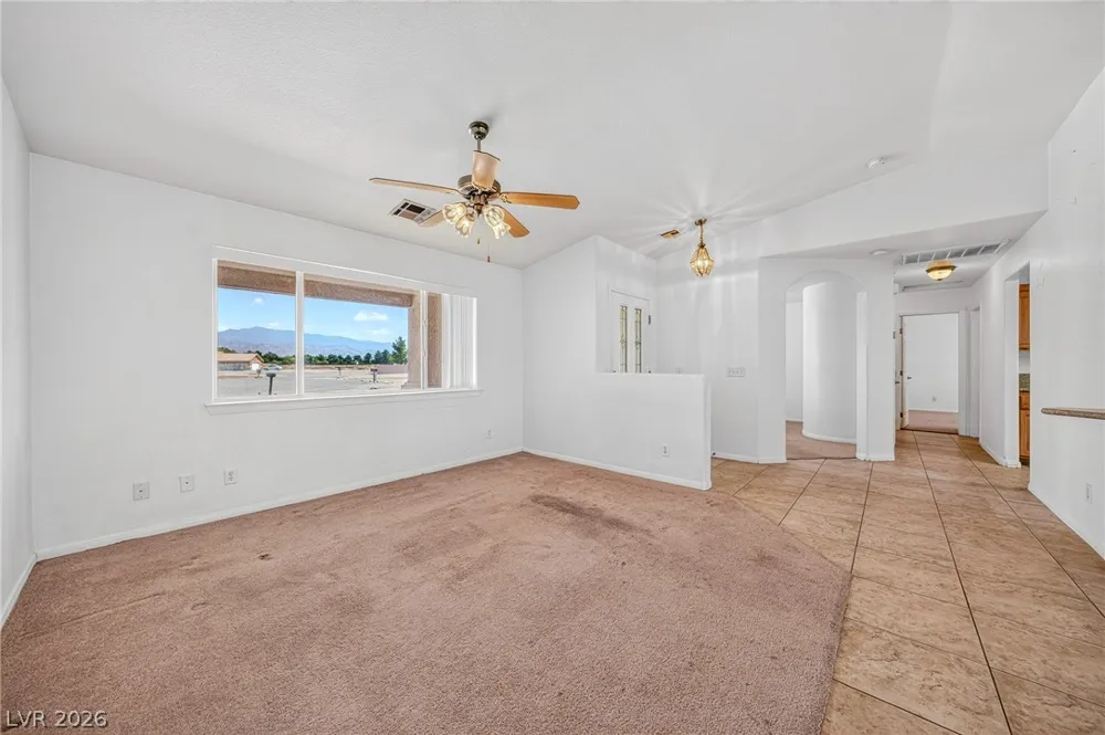 2121 W Labrador Court Pahrump, NV 89048