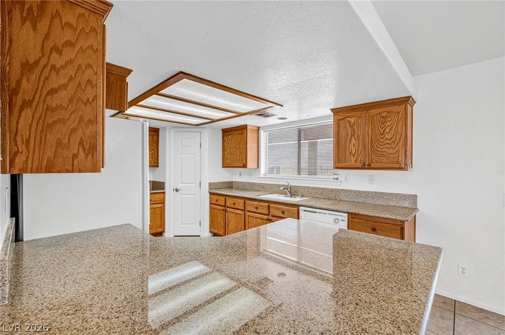 2121 W Labrador Court Pahrump, NV 89048