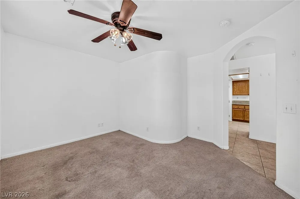 2121 W Labrador Court Pahrump, NV 89048