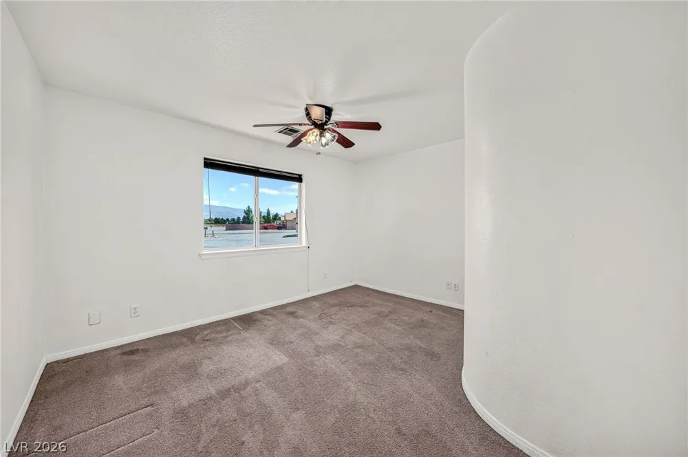 2121 W Labrador Court Pahrump, NV 89048