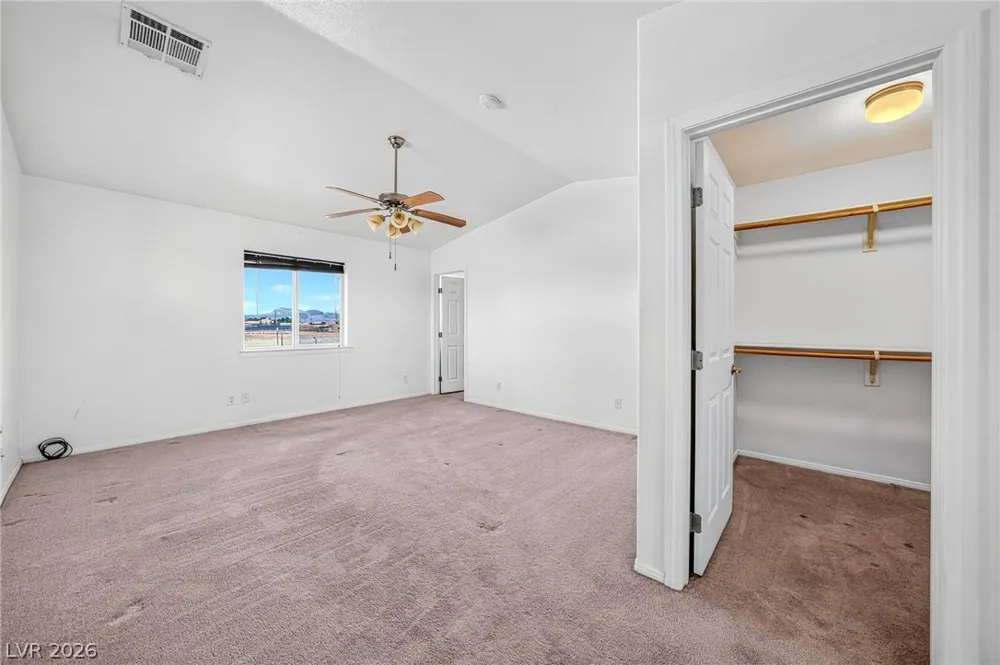 2121 W Labrador Court Pahrump, NV 89048