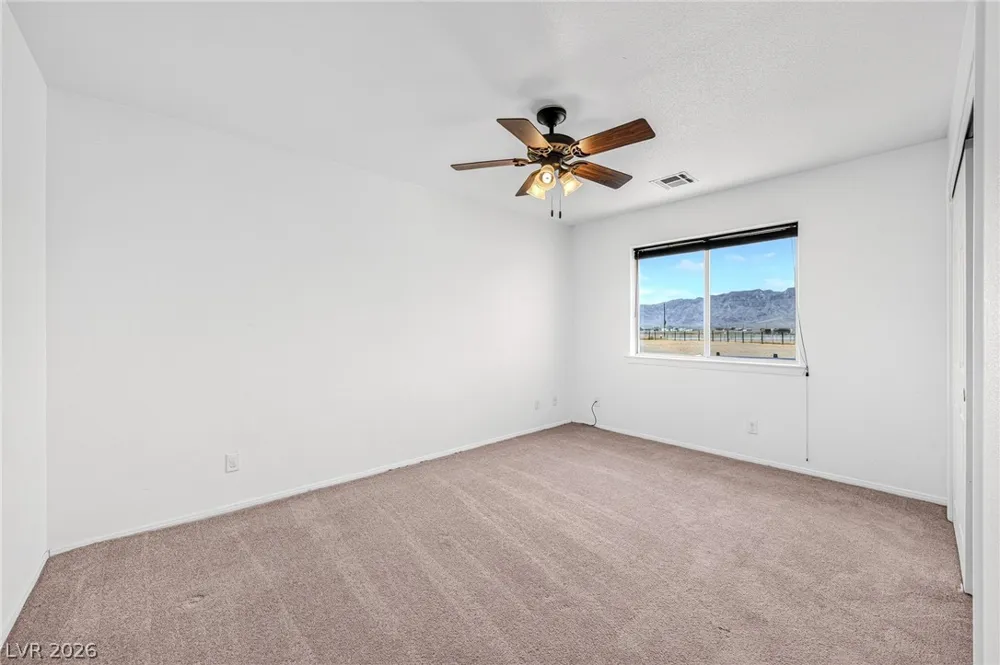 2121 W Labrador Court Pahrump, NV 89048