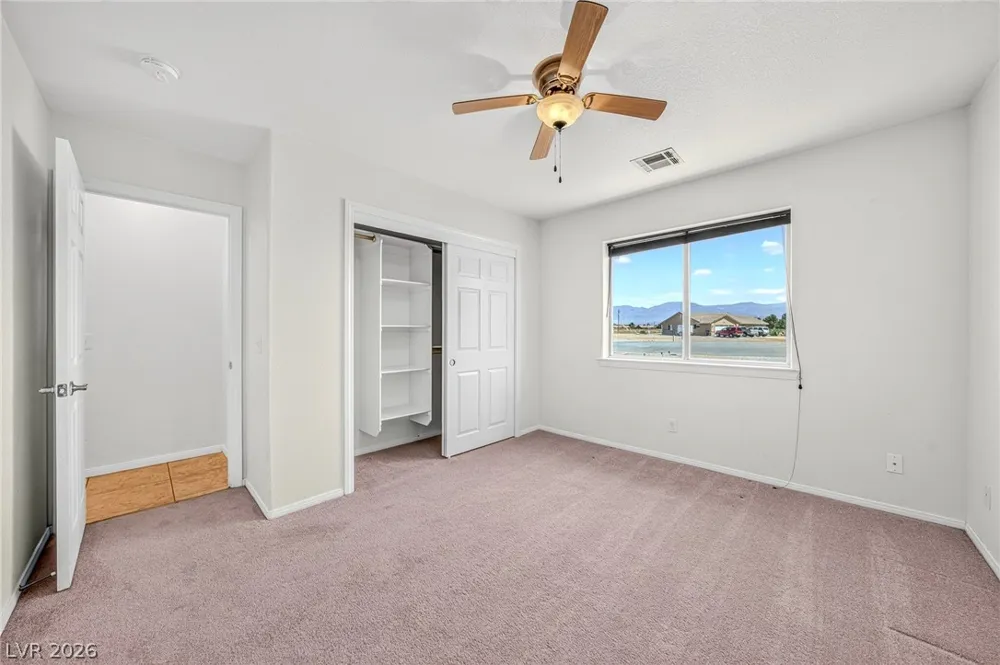 2121 W Labrador Court Pahrump, NV 89048